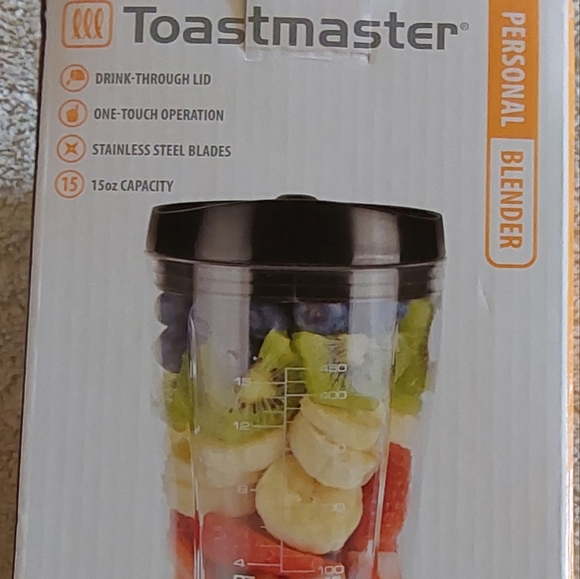 🌺 NIB Toastmaster Personal Blender/Juicer - Picture 6 of 7